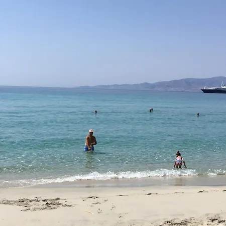 Theoni Kastraki Naxos Kastraki (Naxos)